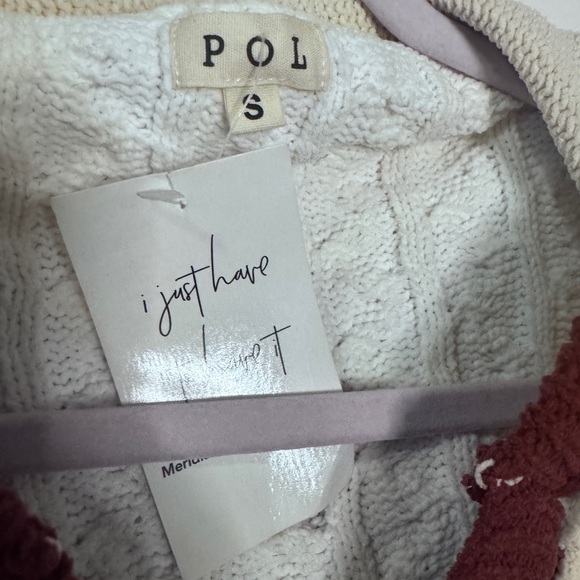 NWT-POL Cream and Burgundy Knit Star Hooded Sweater Size Small - Picture 2 of 4